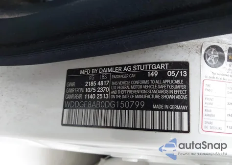 2013 Mercedes-Benz C 300 Sport 4Matic z USA, uszkodzony, nr VIN WDDGF8AB0DG150799